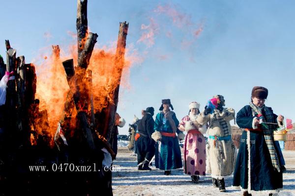 春节前夕鄂温克辉苏木举办传统祭火活动