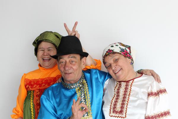 巴斯克节上的老人们