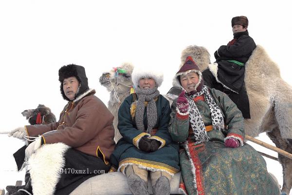 冬季那达慕场外